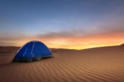 اقامت در کویر مرنجاب