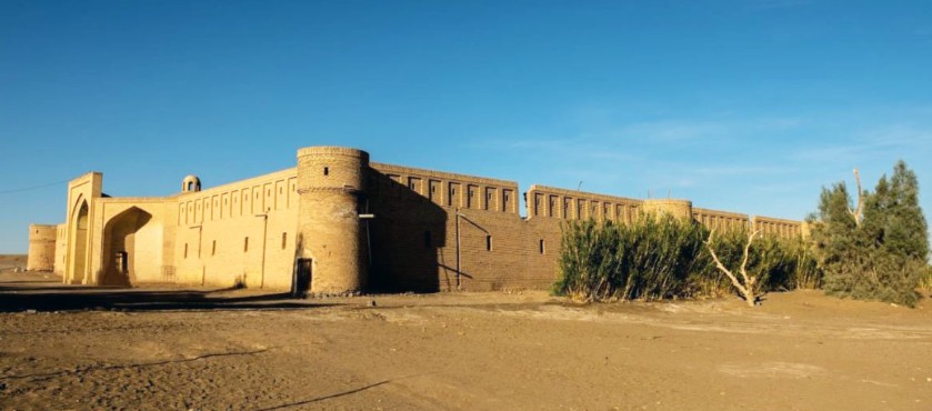 قلعه تاریخی مرنجاب | آران و بیدگل